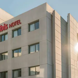 Ibis 2*, Girona Spagna